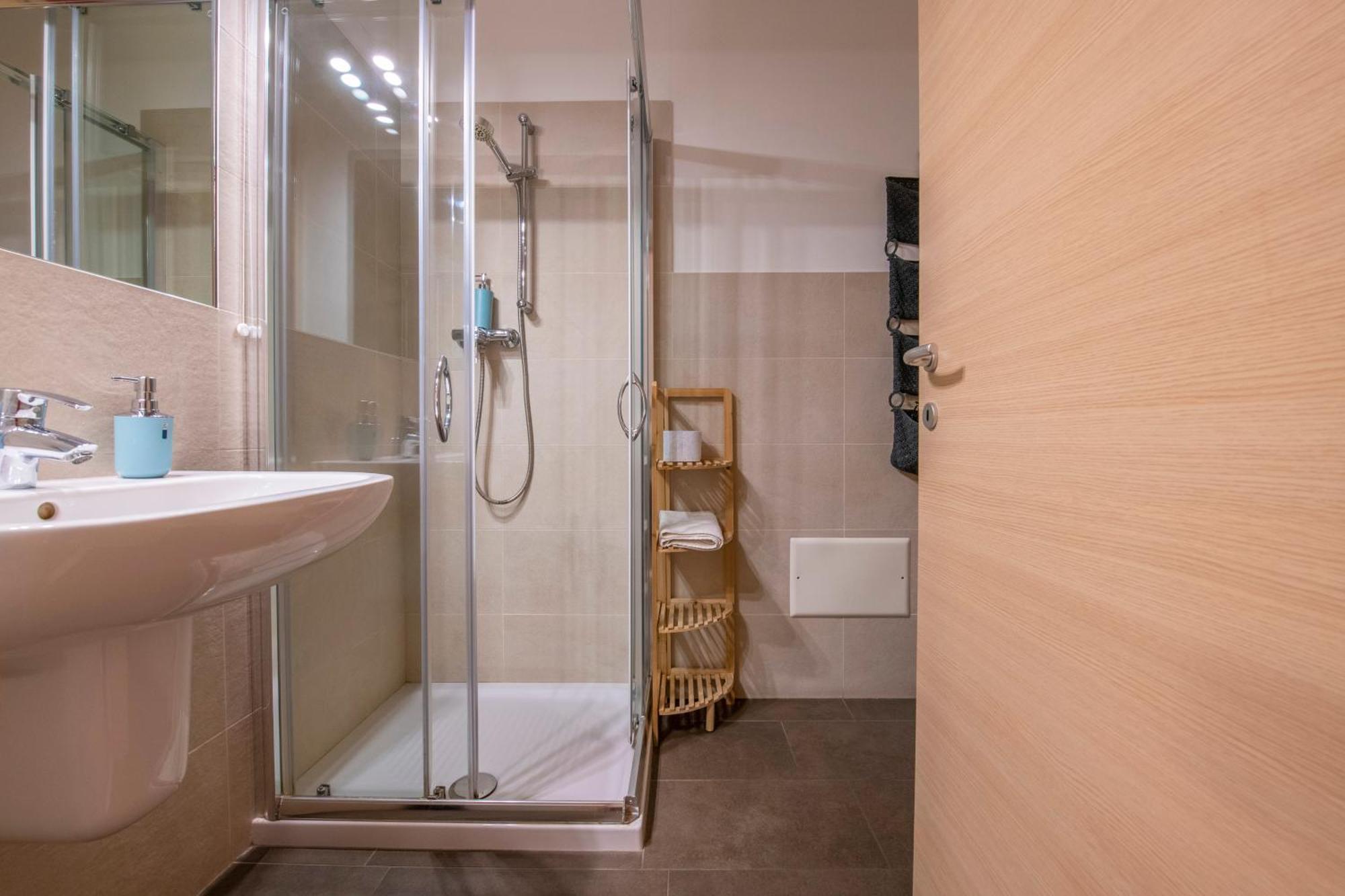 Borgo Trento Home, Incantevole Appartamento Vérone Extérieur photo